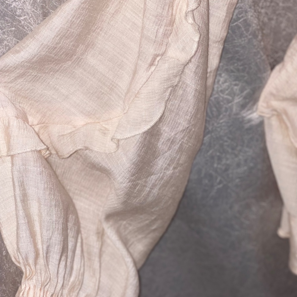 Arabella - Picture 3 of 5